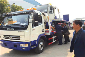 会泽汽车道路救援拖车价格